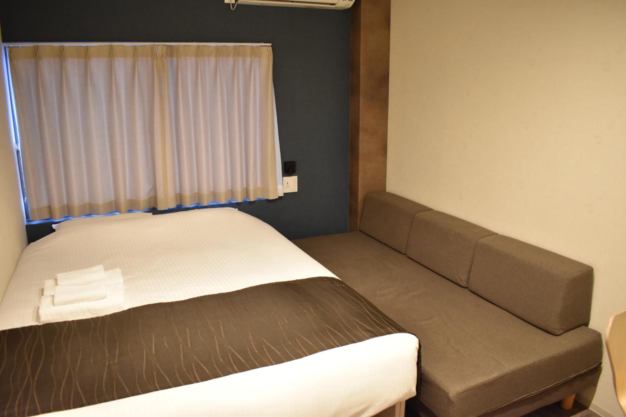 Shinsaibashi House Hotell Osaka Rum bild